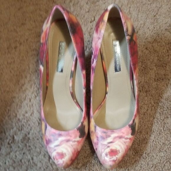 BCBGeneration Parade Platform Pump, Sz. 5 1/2, EUC - Picture 6 of 6